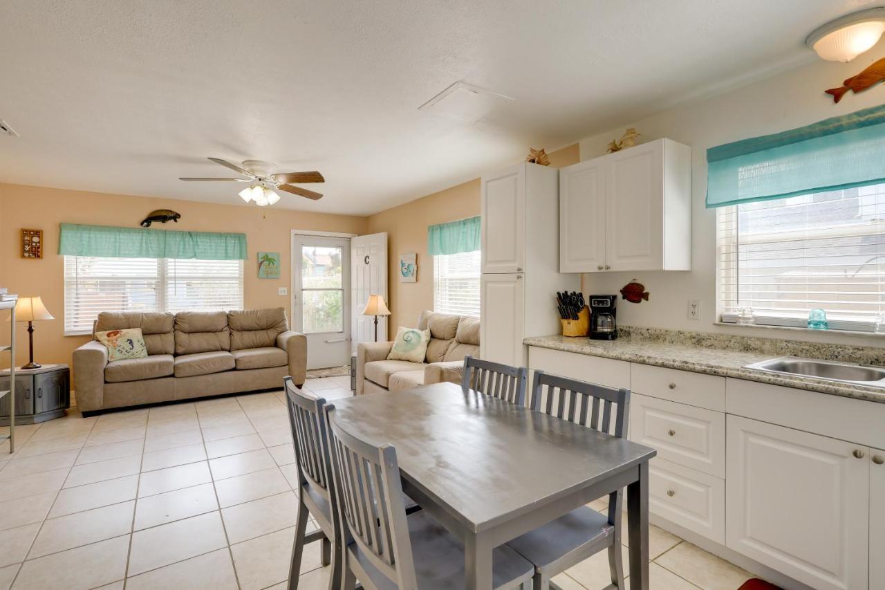 Cute Apt With Backyard And Grill - Steps To Cocoa Beach Dış mekan fotoğraf